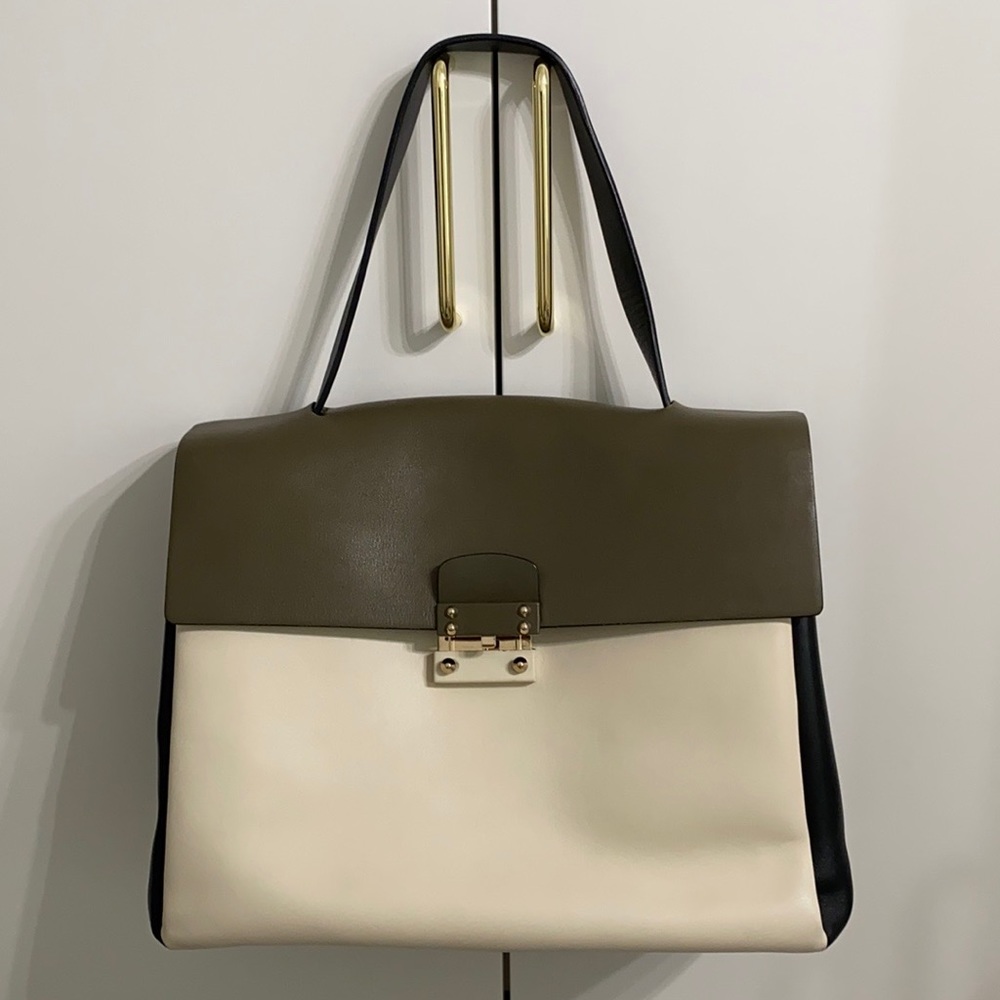 Valentino Garavani Large Bag (good condition) - Picture 17 of 17